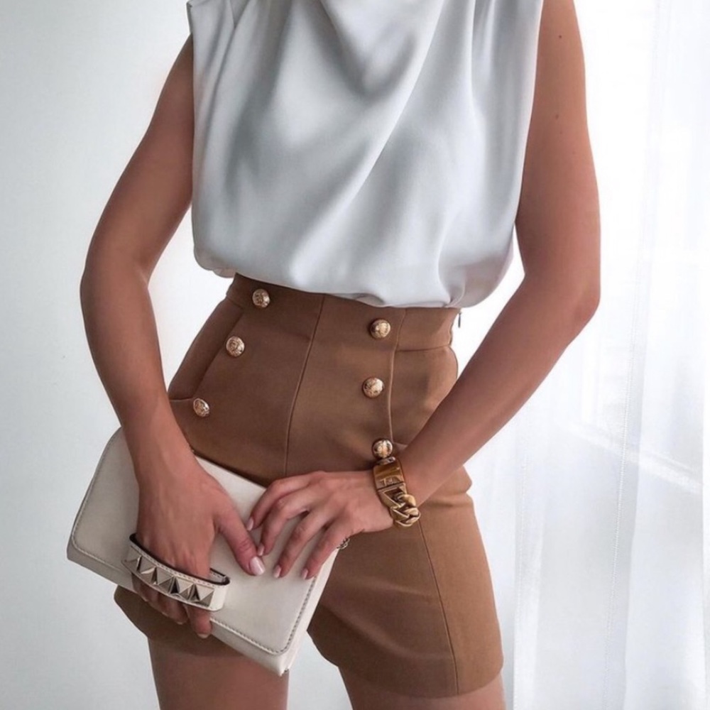 NWT Zara Shorts With Gold Buttons - In Taupe Brown